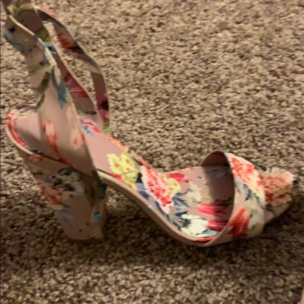 ALDO heels - Picture 2 of 2